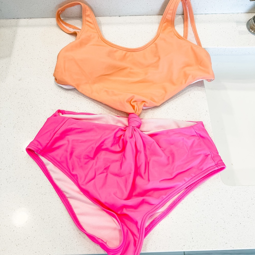 Knotted one piece swimsuit